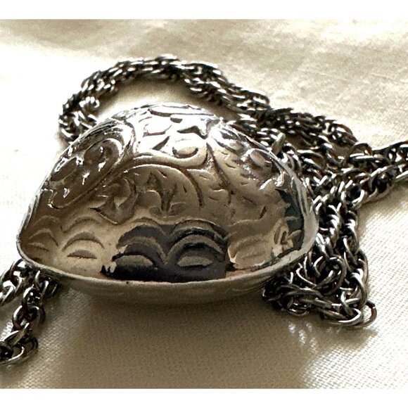 Romantic Puff Heart Pendant Necklace Ornate Scroll Embossed Twisted Rope Chain - Picture 6 of 7